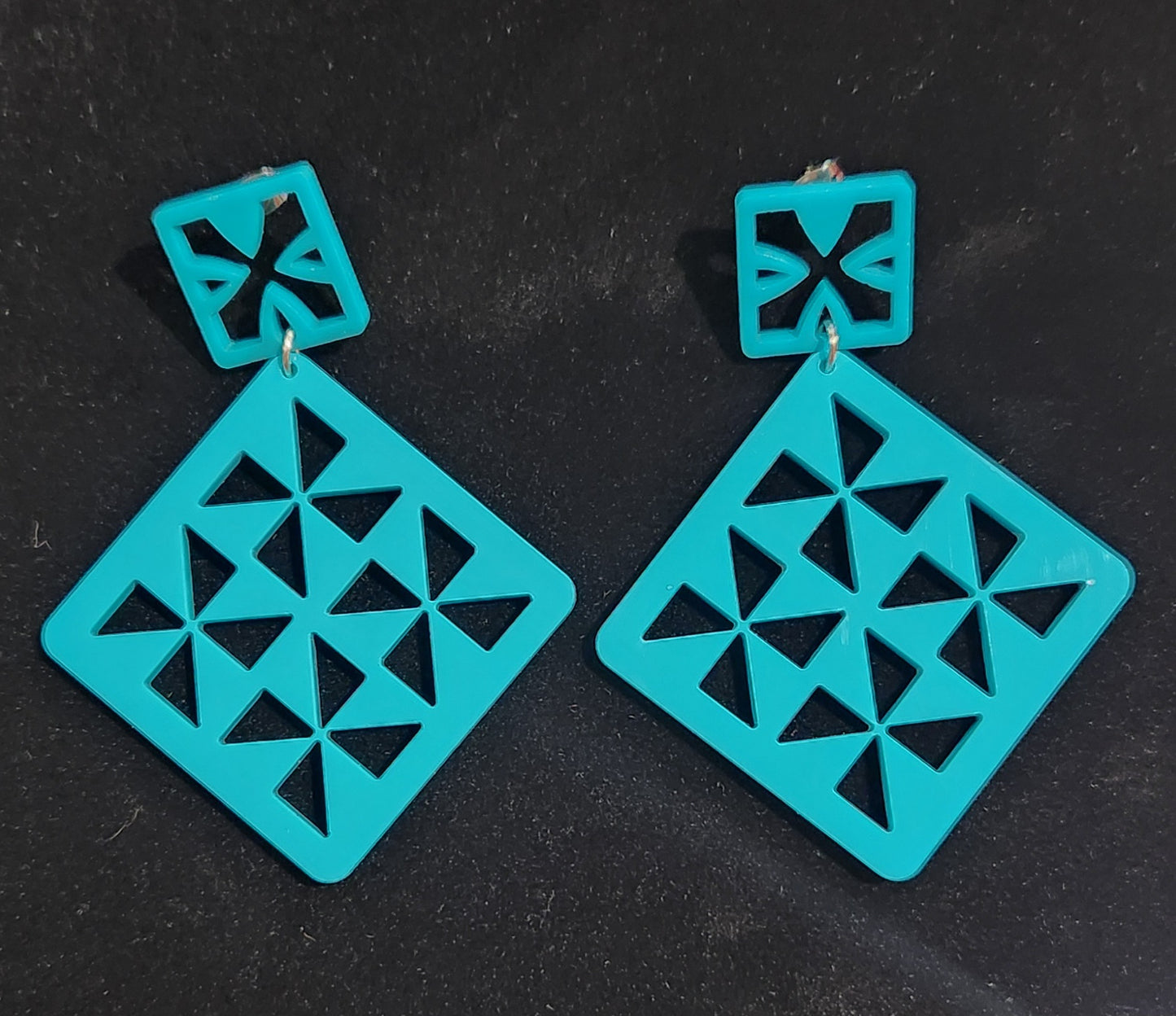 Tiki Tapa Dangle Earring